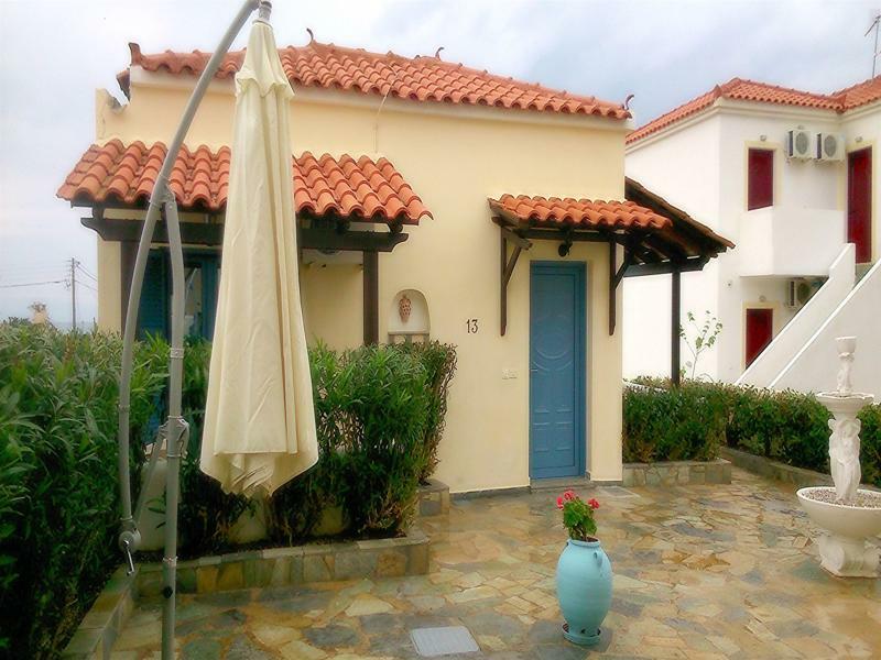 Aquarius Village Agistri Aparthotel