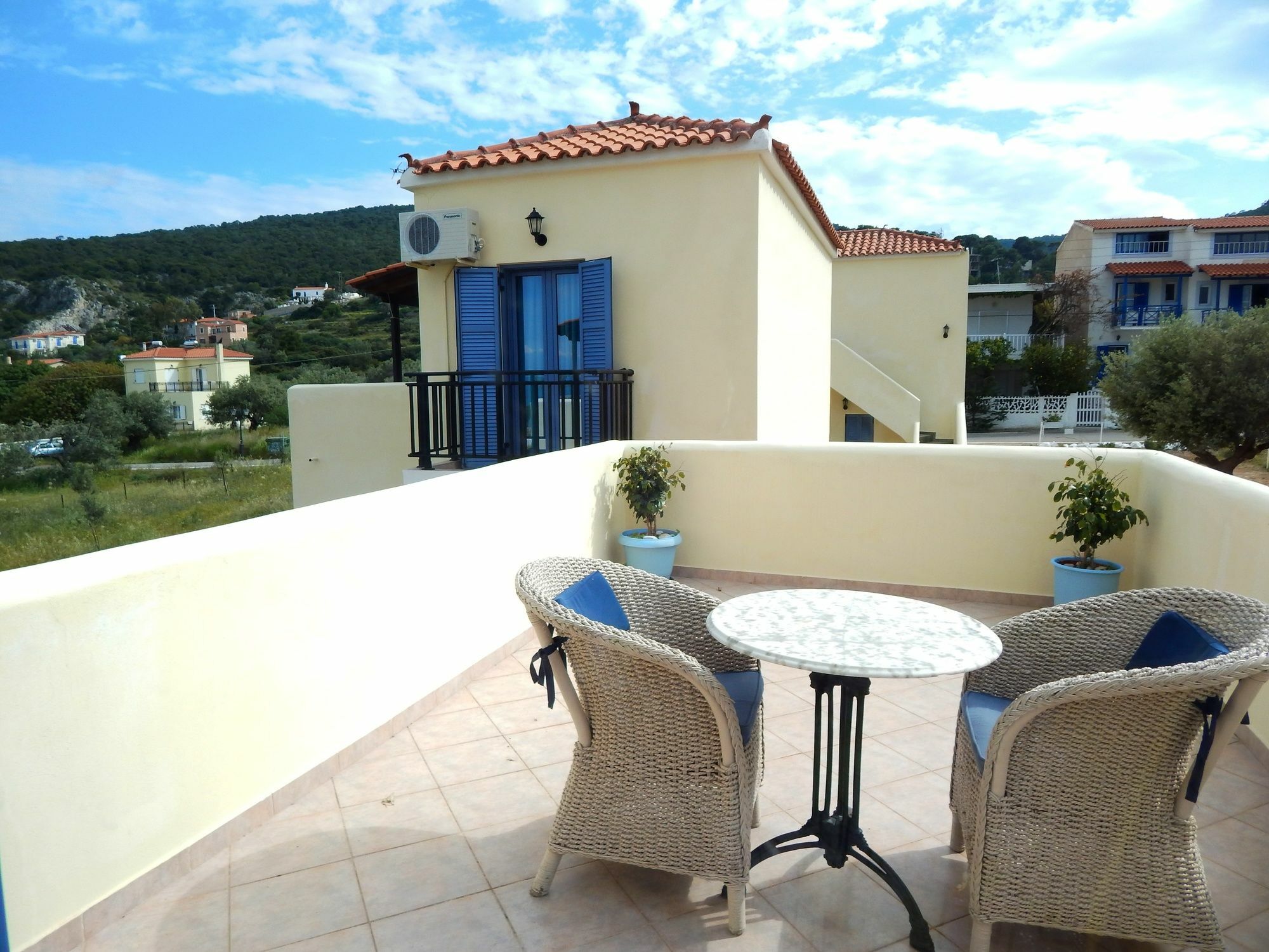 Aquarius Village Agistri Aparthotel 3*